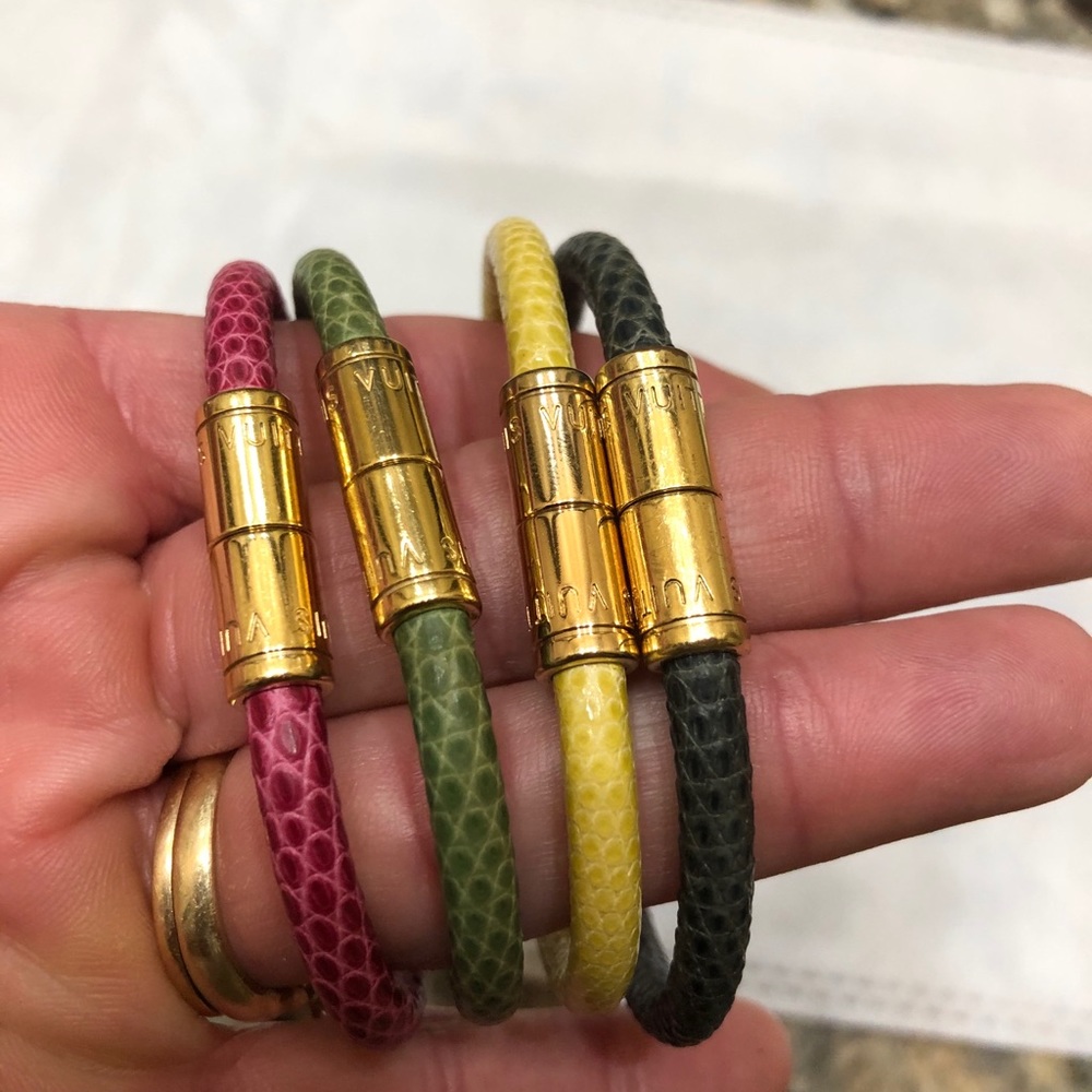 Louis Vuitton KeepIt Bracelets - Picture 6 of 11